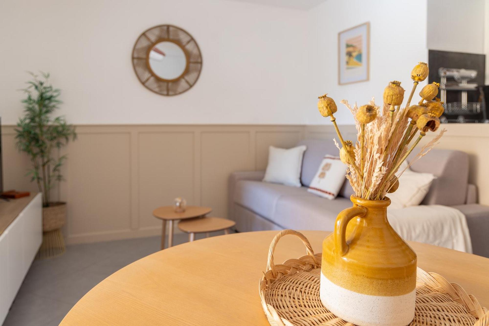 Appartement Cosy, Piscine, Clim, Parking Prive - Proche - Arrivee Autonome - Lit Queen Size La Seyne-sur-Mer