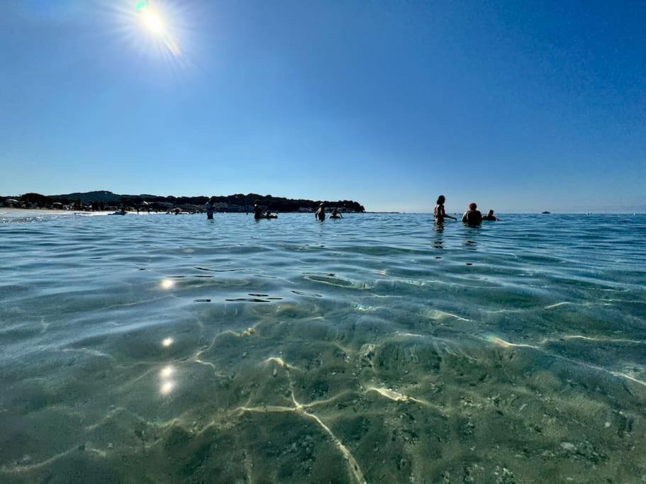 Cosy, Piscine, Clim, Parking Prive - Proche - Arrivee Autonome - Lit Queen Size La Seyne-sur-Mer