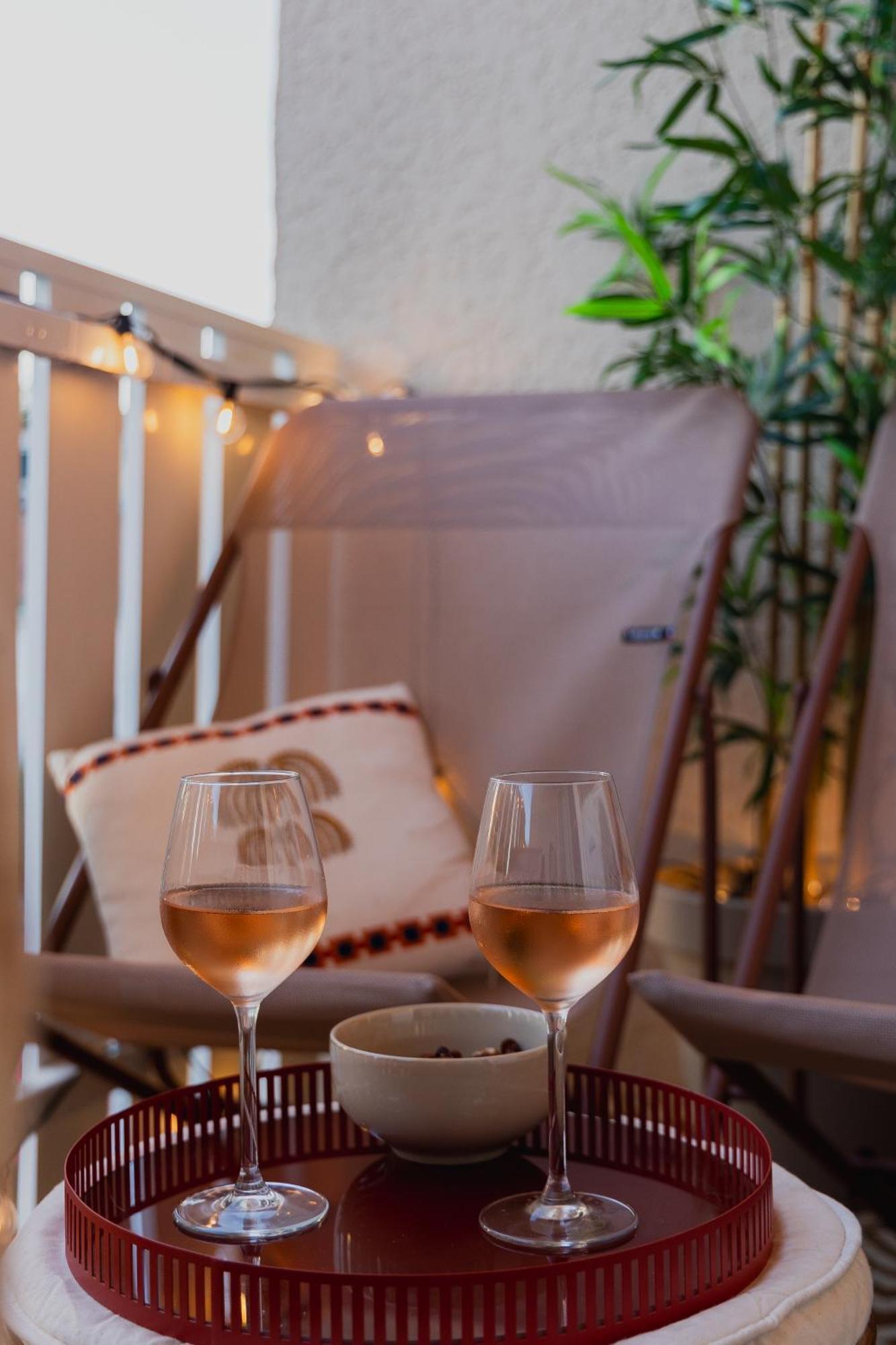 Cosy, Piscine, Clim, Parking Prive - Proche - Arrivee Autonome - Lit Queen Size Apartment *
