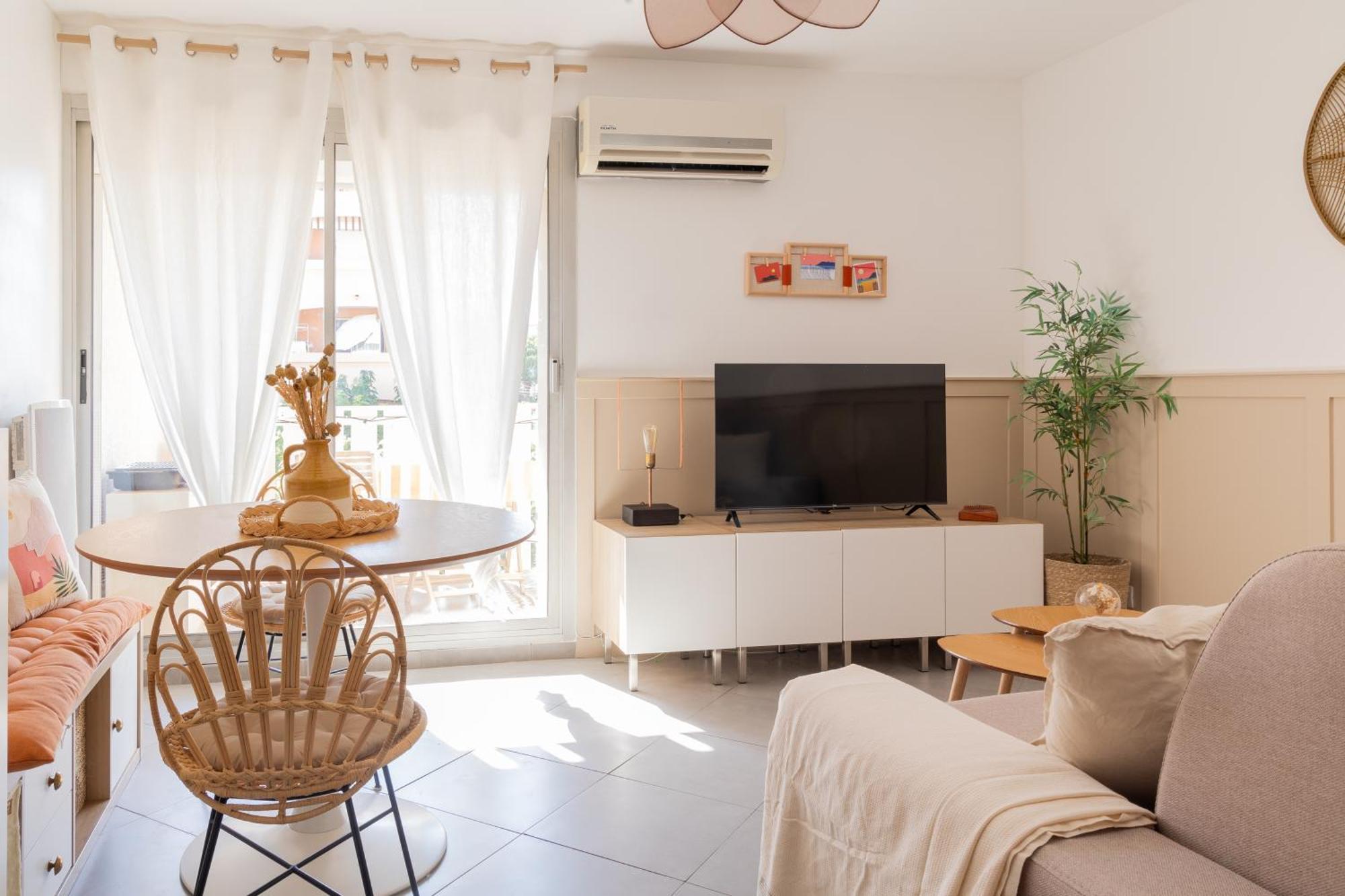 Apartment Cosy, Piscine, Clim, Parking Prive - Proche - Arrivee Autonome - Lit Queen Size